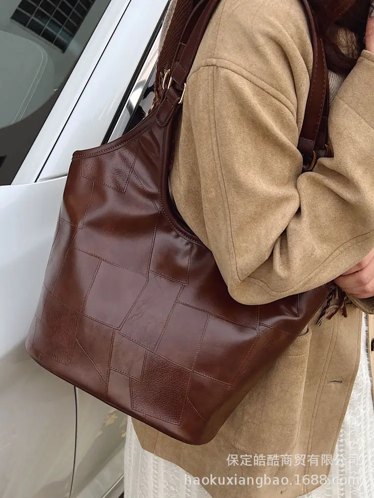 Brown Leather Tote Bag for Women Autumn Winter 2024 - Image 7