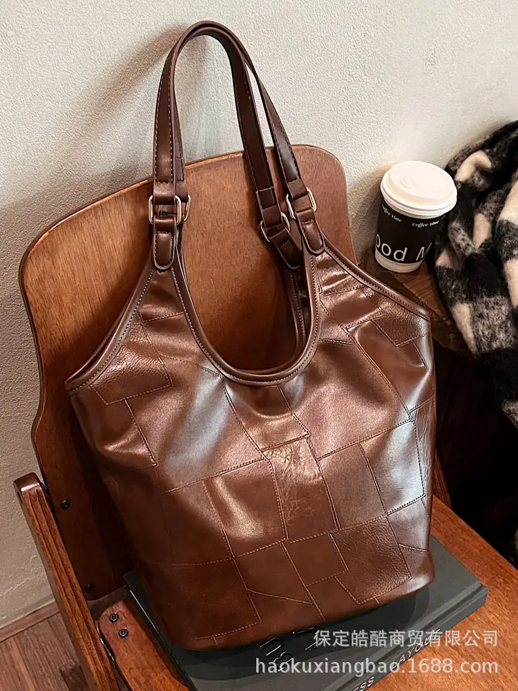 Brown Leather Tote Bag for Women Autumn Winter 2024 - Image 9