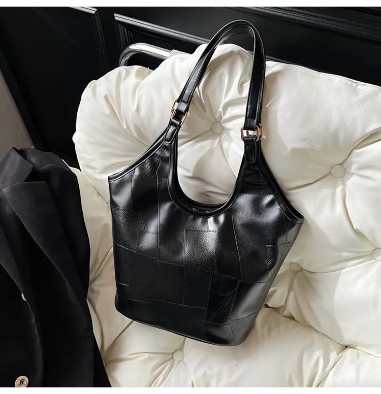 Brown Leather Tote Bag for Women Autumn Winter 2024 — feature 18