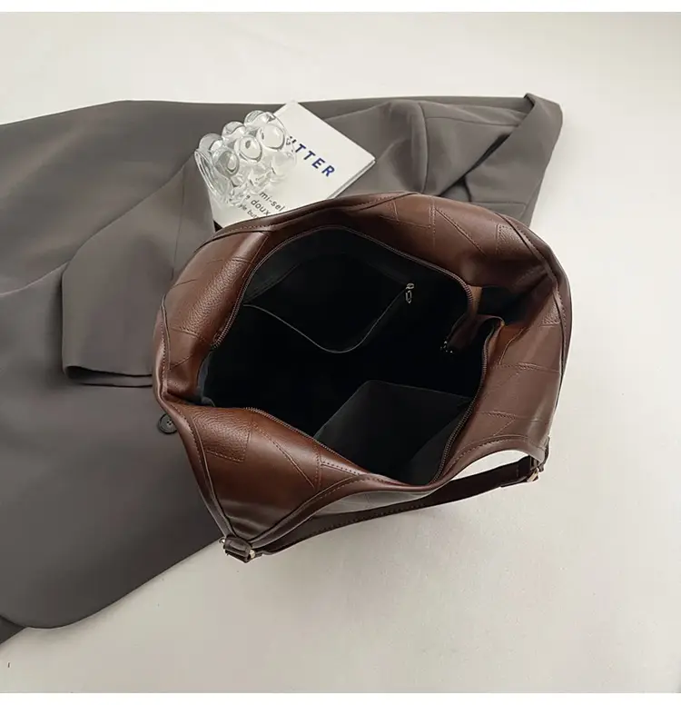 Brown Leather Tote Bag for Women Autumn Winter 2024 — feature 7
