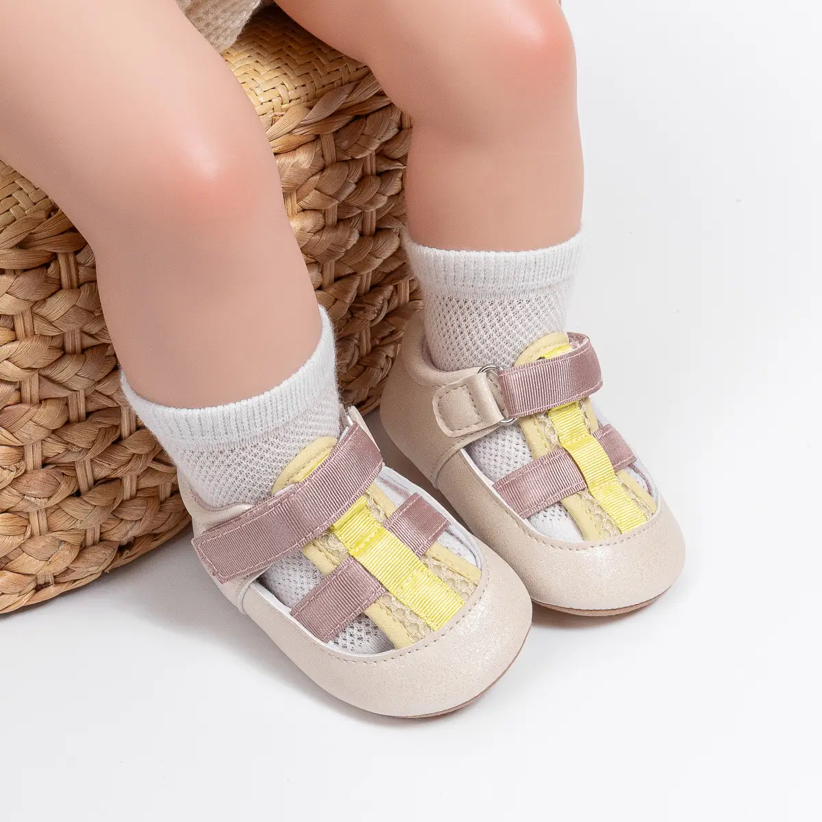 Baby Cross-Stitched Sandals White Pink 0-1 Year — feature 16