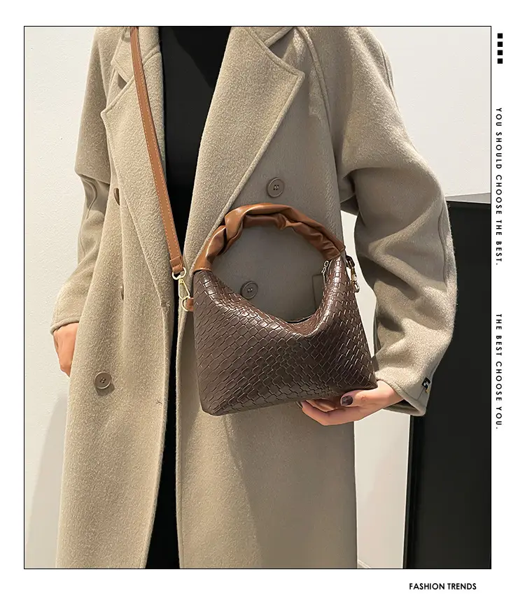Women's Woven Shoulder Bag Beige 2024 New Fashion — feature 1