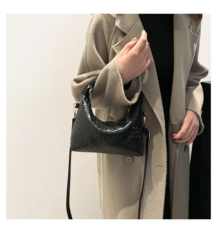 Women's Woven Shoulder Bag Beige 2024 New Fashion — feature 14
