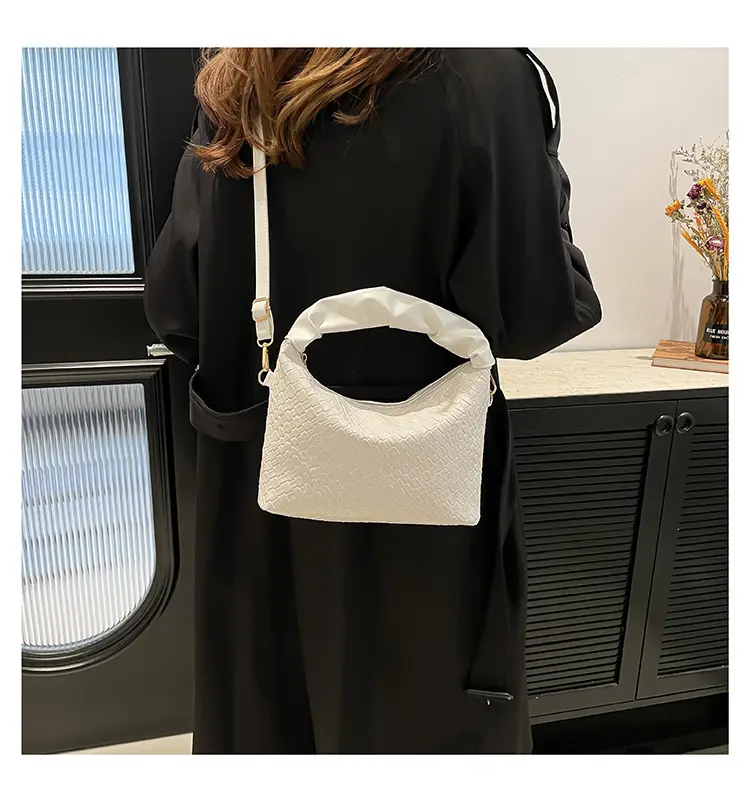 Women's Woven Shoulder Bag Beige 2024 New Fashion — feature 20