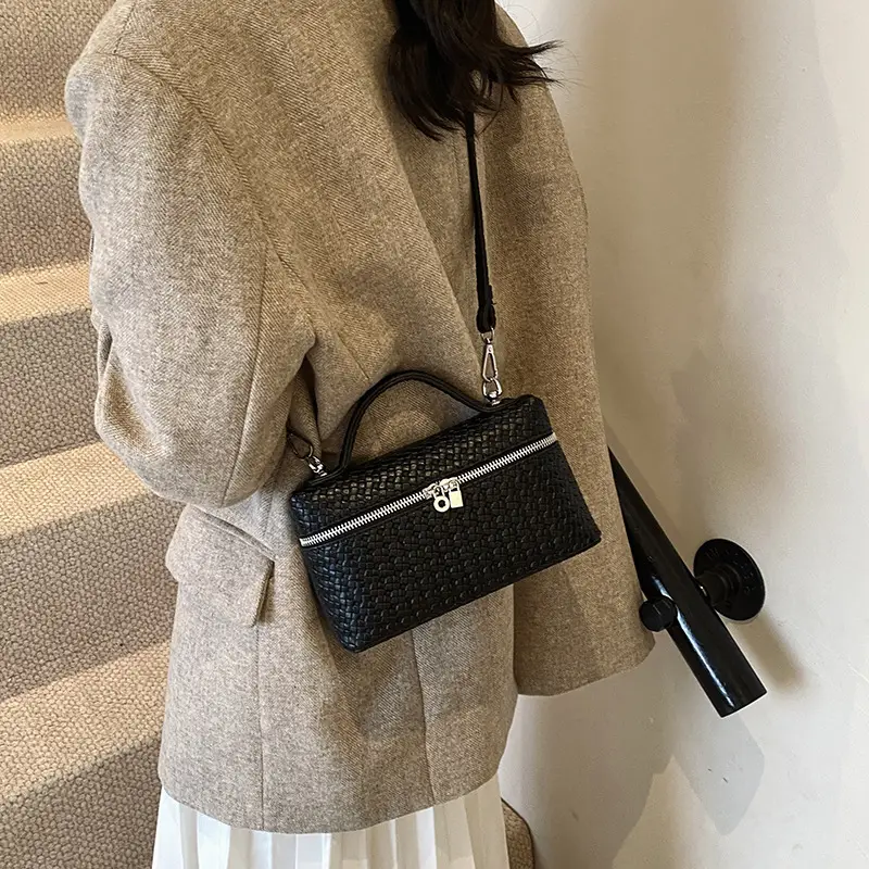 Women Retro Korean Style Shoulder Bag 2025 Winter - Image 11