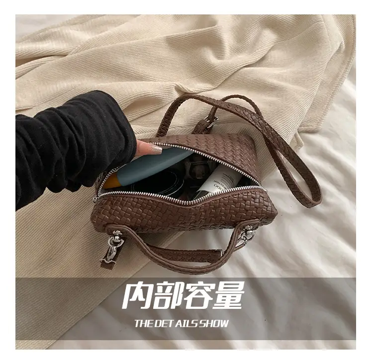 Women Retro Korean Style Shoulder Bag 2025 Winter — feature 13
