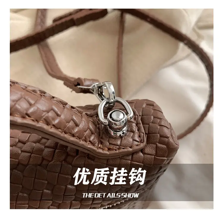 Women Retro Korean Style Shoulder Bag 2025 Winter — feature 17