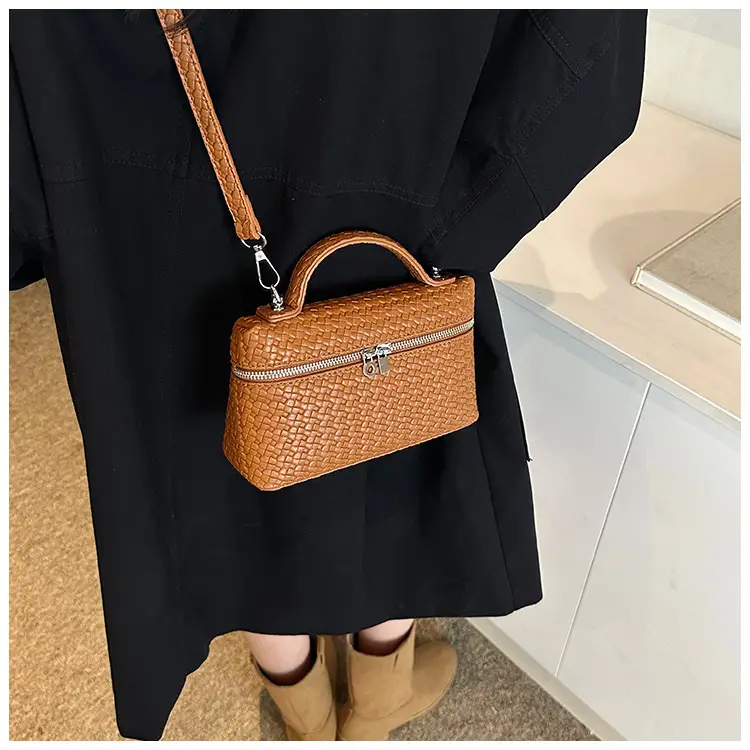 Women Retro Korean Style Shoulder Bag 2025 Winter — feature 20