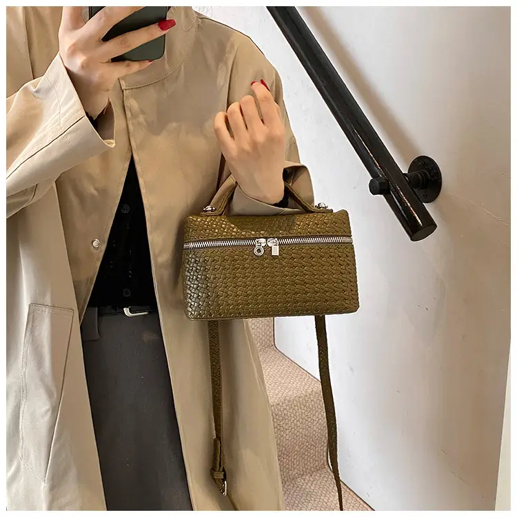 Women Retro Korean Style Shoulder Bag 2025 Winter — feature 25
