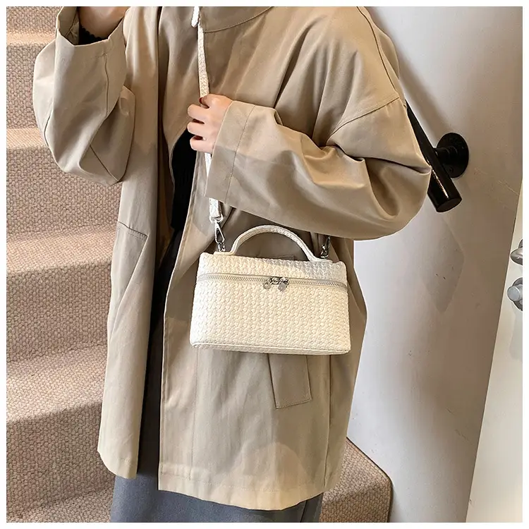 Women Retro Korean Style Shoulder Bag 2025 Winter — feature 28