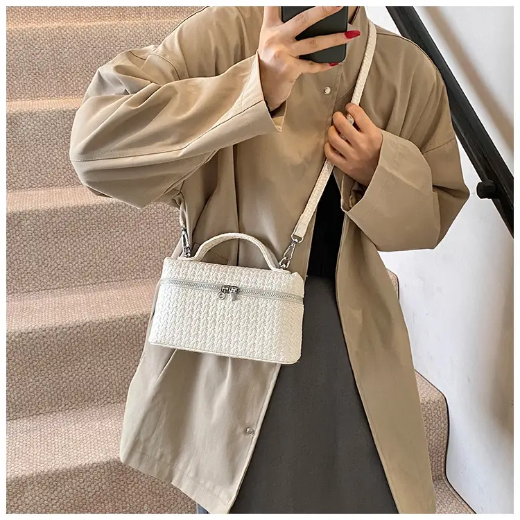 Women Retro Korean Style Shoulder Bag 2025 Winter — feature 29