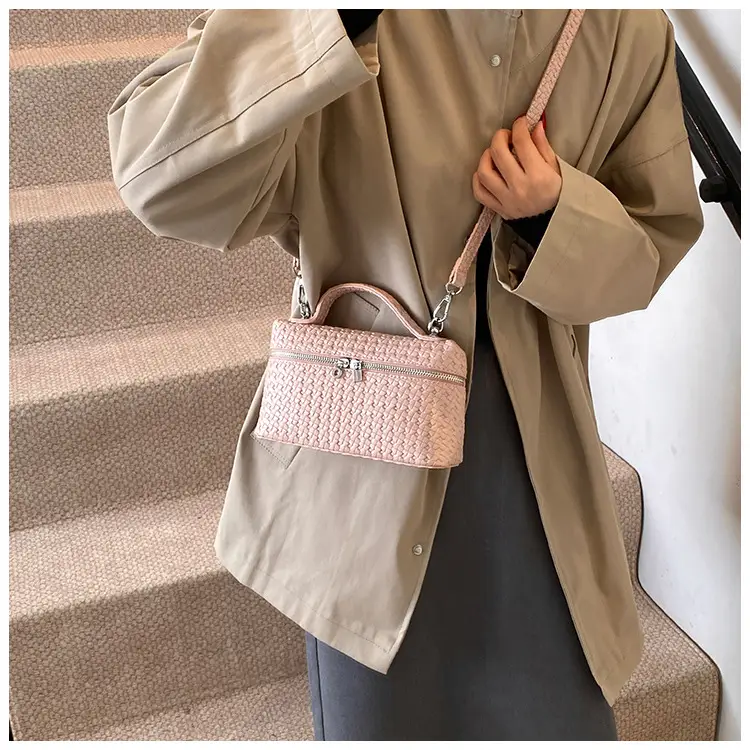 Women Retro Korean Style Shoulder Bag 2025 Winter — feature 33