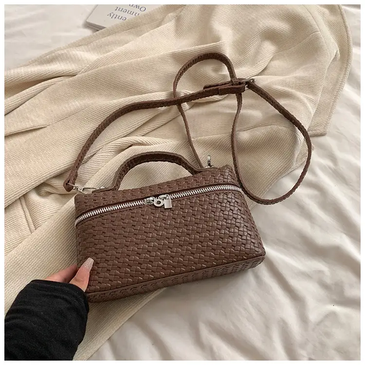 Women Retro Korean Style Shoulder Bag 2025 Winter — feature 42