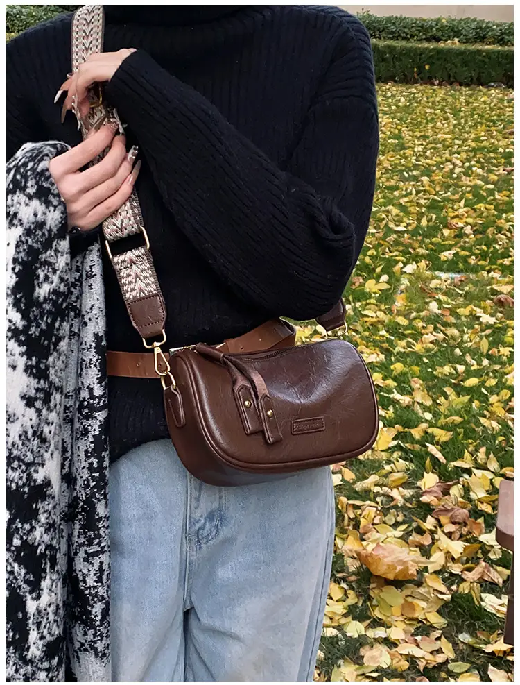 Women's Brown Leather Shoulder Messenger Bag 2024 — feature 15