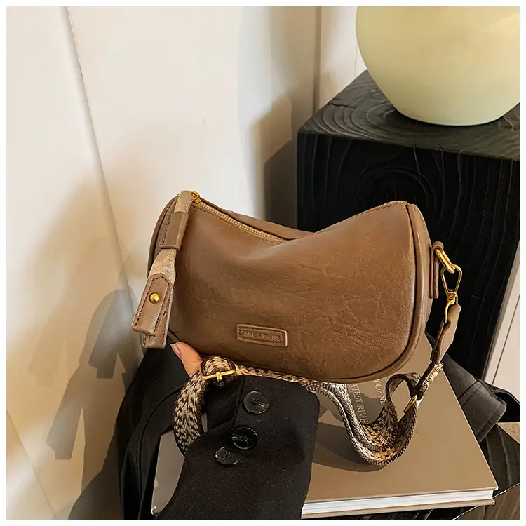 Women's Brown Leather Shoulder Messenger Bag 2024 — feature 26