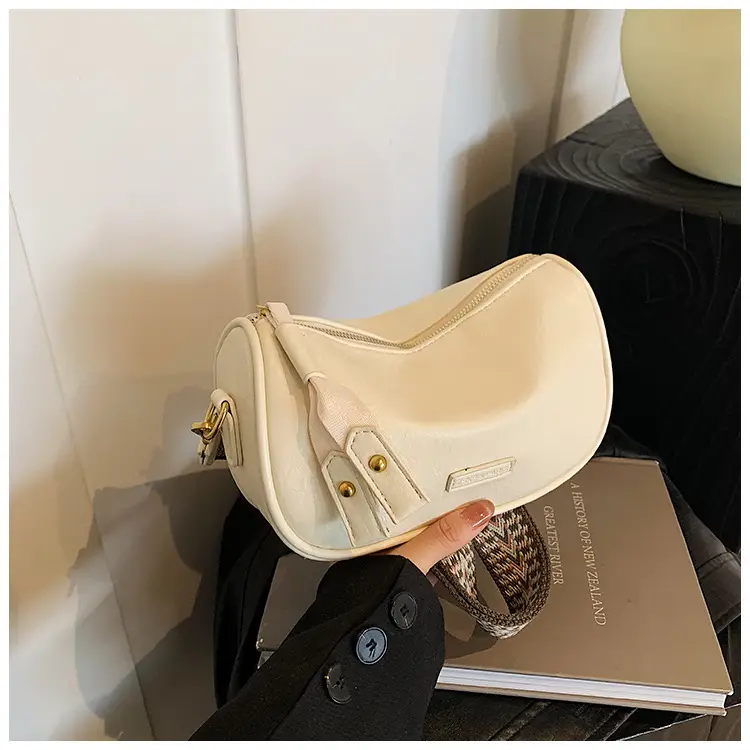 Women's Brown Leather Shoulder Messenger Bag 2024 — feature 27