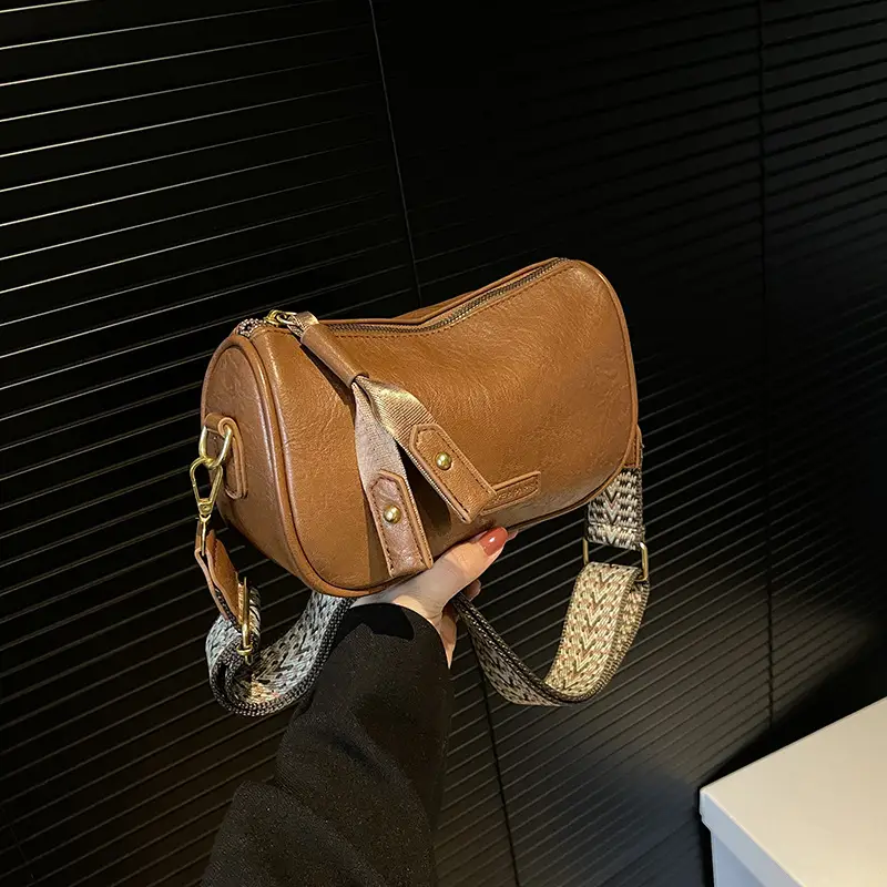 Women's Brown Leather Shoulder Messenger Bag 2024 - Image 2