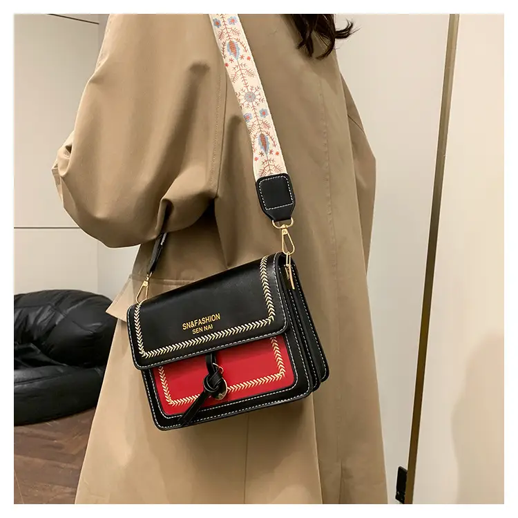 Women's 2024 Shoulder Bag Brown White Contrast Wide Strap — feature 16