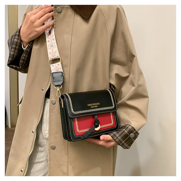Women's 2024 Shoulder Bag Brown White Contrast Wide Strap — feature 18