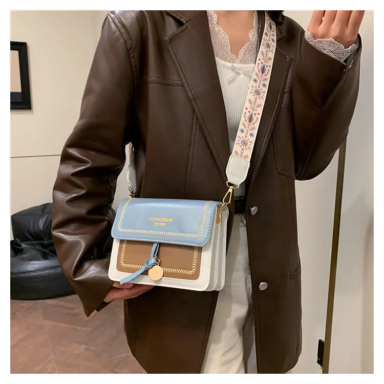 Women's 2024 Shoulder Bag Brown White Contrast Wide Strap — feature 20