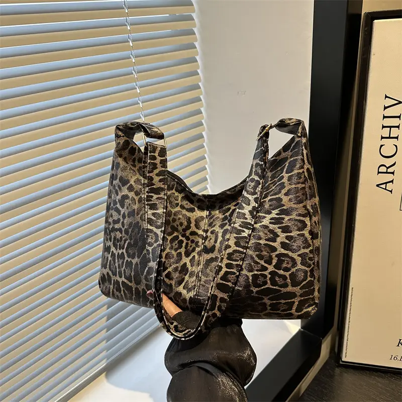 Leopard Print Large Capacity Tote Bag 2024 - Image 5