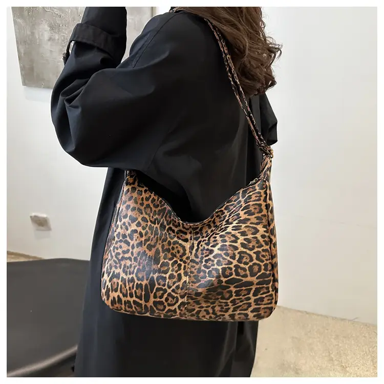 Leopard Print Large Capacity Tote Bag 2024 — feature 14