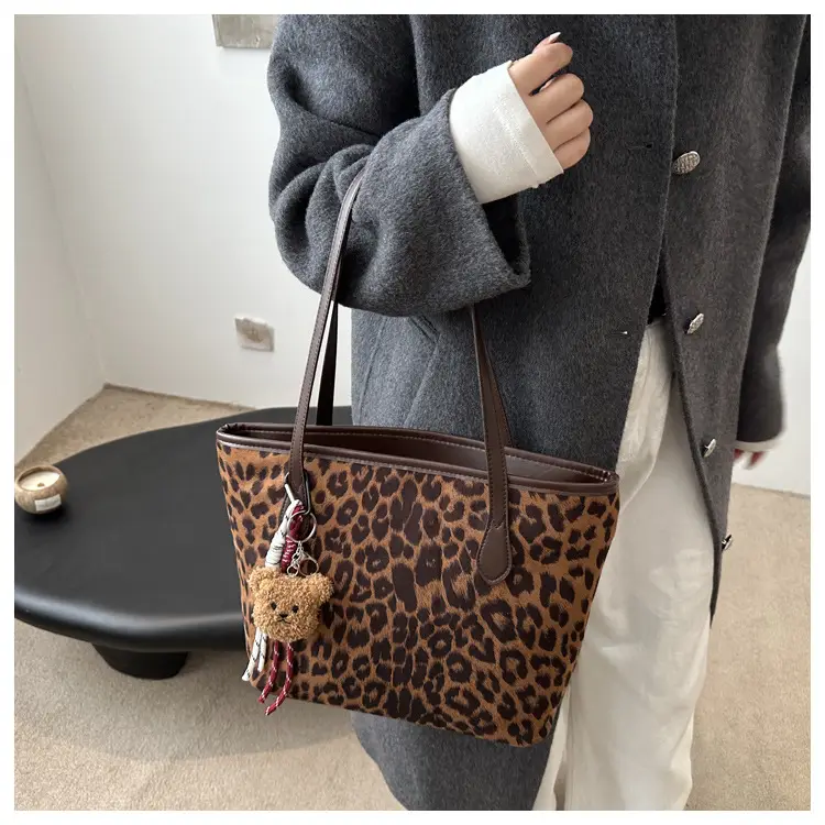 Leopard Print Large Capacity Women's Tote Bag — feature 12