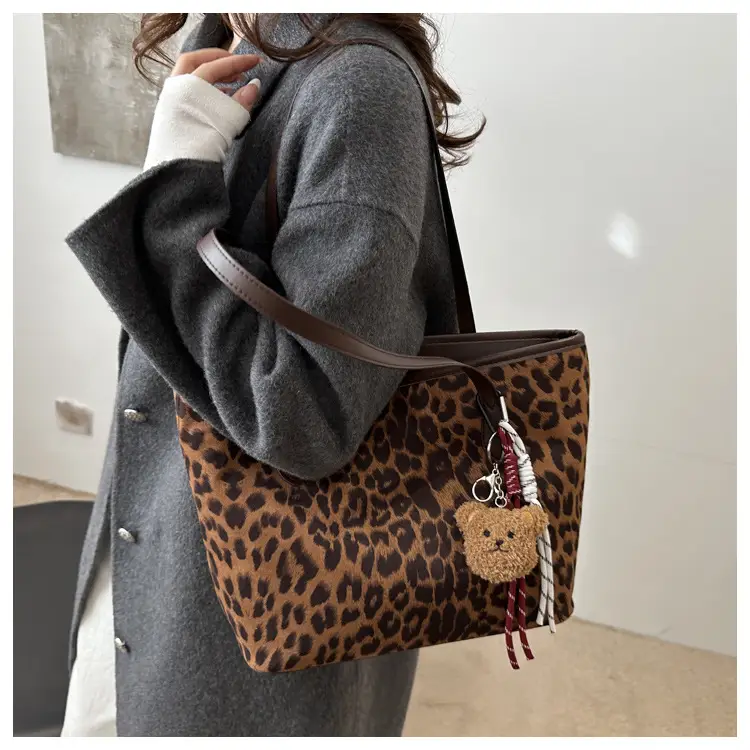 Leopard Print Large Capacity Women's Tote Bag — feature 14
