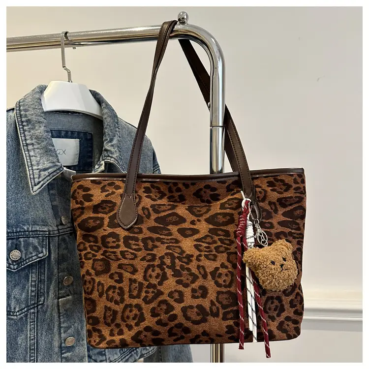 Leopard Print Large Capacity Women's Tote Bag — feature 21