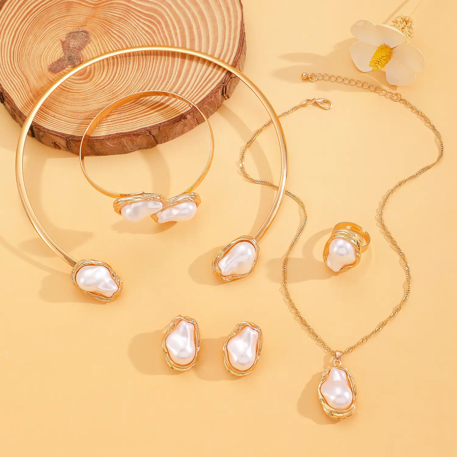 Pearl Necklace Set with Pearl Bracelet and Baroque Design - Image 68