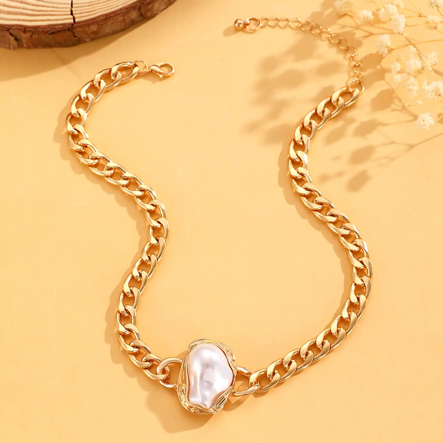 Pearl Necklace Set with Pearl Bracelet and Baroque Design — feature 20