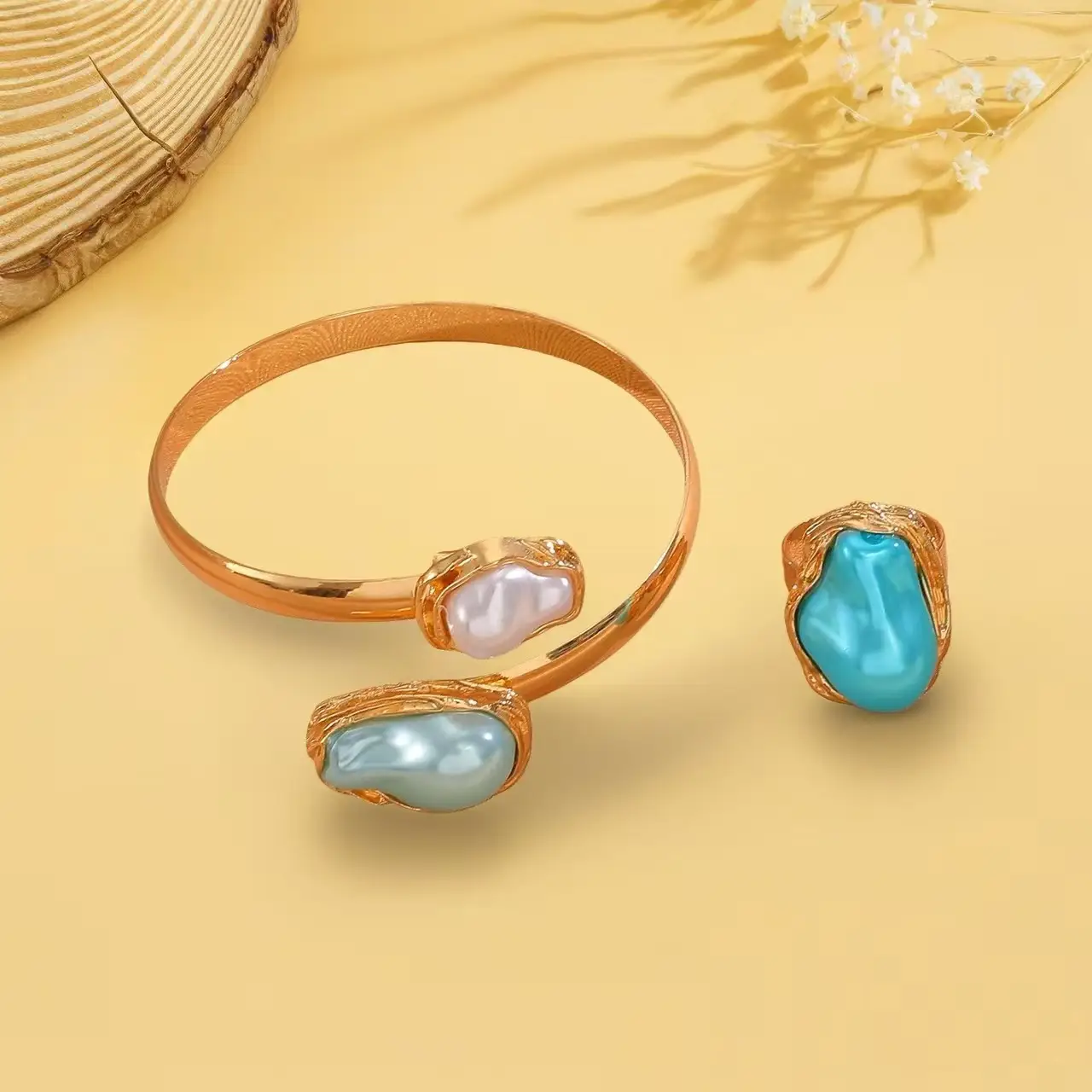 Pearl Necklace Set with Pearl Bracelet and Baroque Design — feature 48
