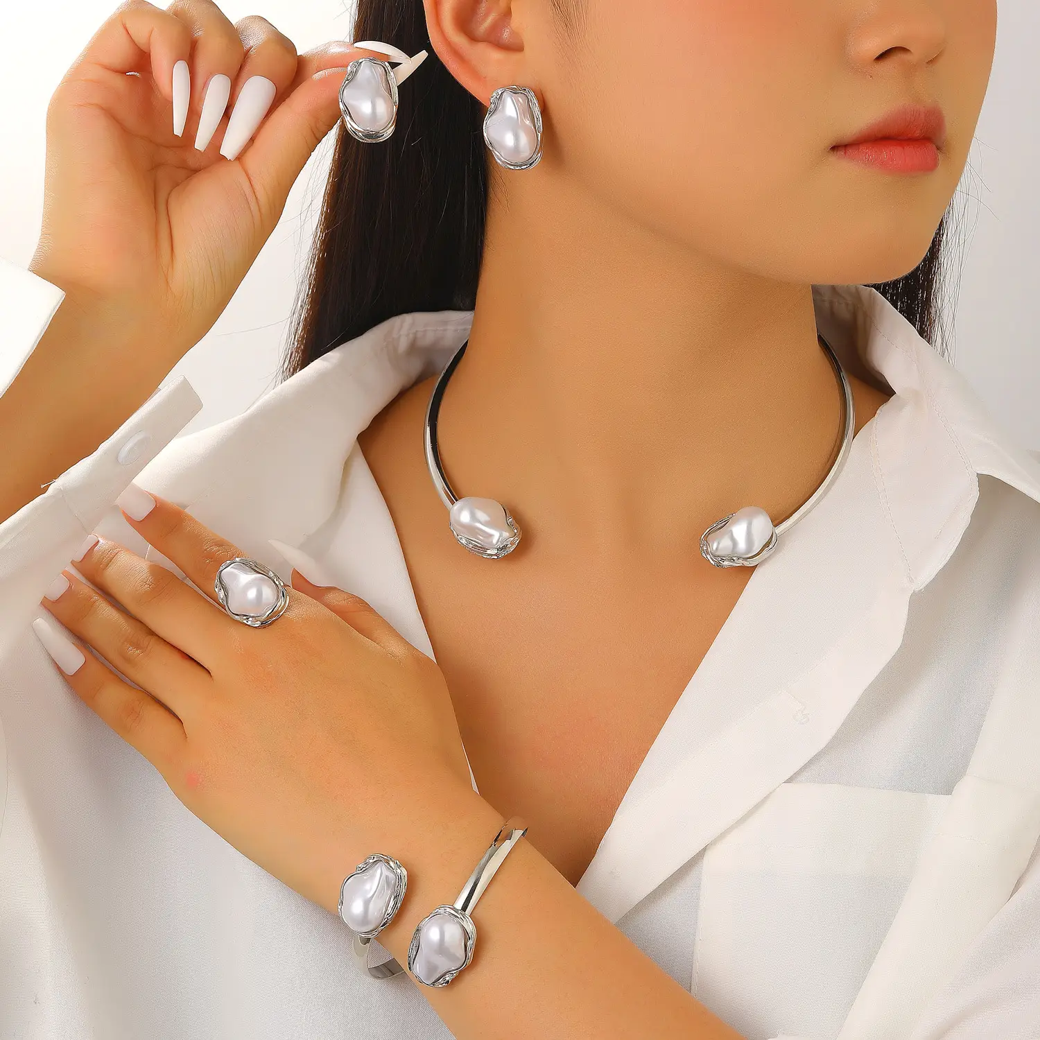 Pearl Necklace Set with Pearl Bracelet and Baroque Design - Image 22