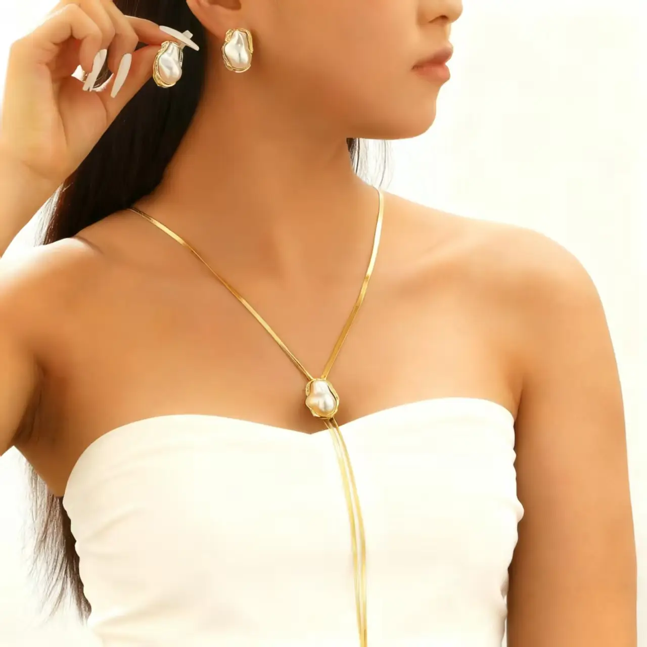 Pearl Necklace Set with Pearl Bracelet and Baroque Design - Image 47