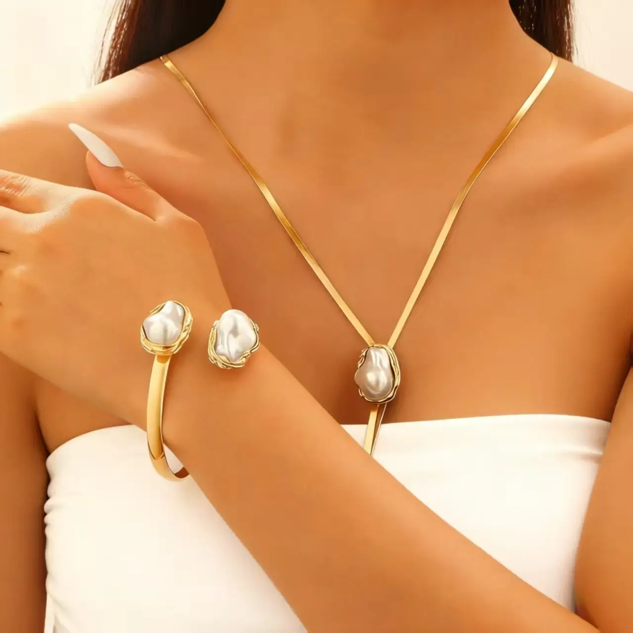 Pearl Necklace Set with Pearl Bracelet and Baroque Design - Image 49
