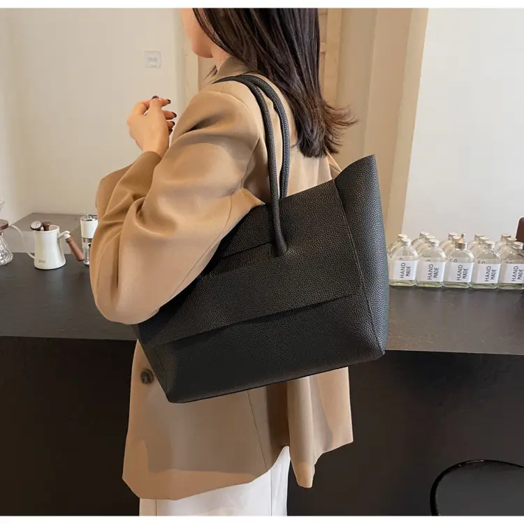 2024 Winter Women's Black Leather Tote Bag Large Capacity — feature 7
