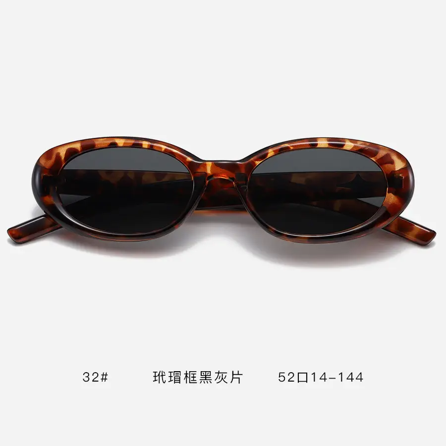 Black Oval French Sunglasses for Women Myopia - Image 5