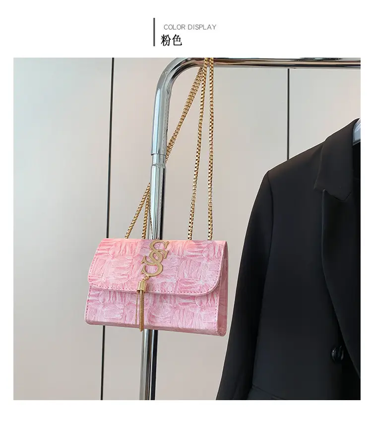 White Chain Shoulder Bag for Women 2024 Winter — feature 13