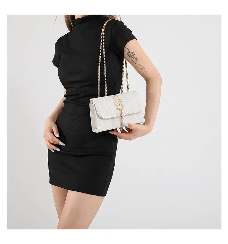 White Chain Shoulder Bag for Women 2024 Winter — feature 19