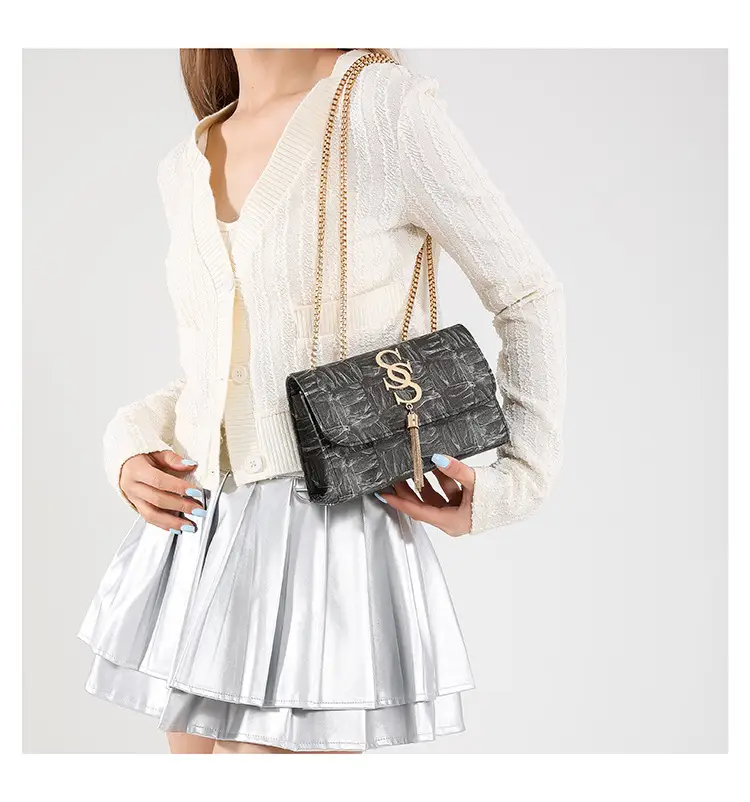 White Chain Shoulder Bag for Women 2024 Winter — feature 21