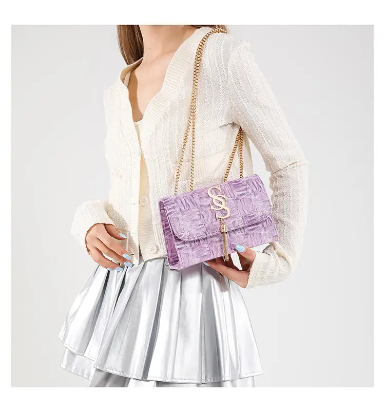 White Chain Shoulder Bag for Women 2024 Winter — feature 23