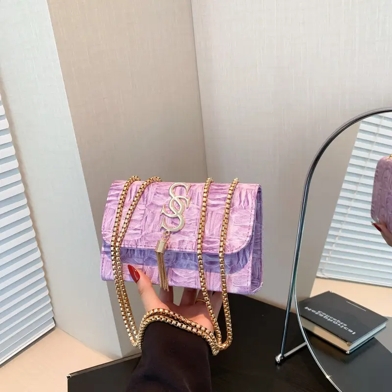 White Chain Shoulder Bag for Women 2024 Winter - Image 3