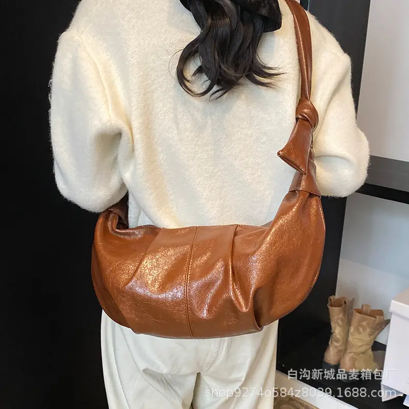 2026 Korean Style Vintage Brown Pleated Shoulder Bag - Image 8
