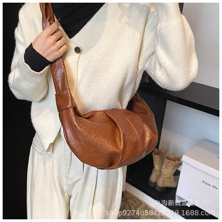 2026 Korean Style Vintage Brown Pleated Shoulder Bag — feature 12
