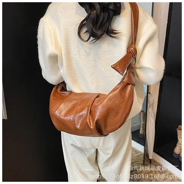 2026 Korean Style Vintage Brown Pleated Shoulder Bag — feature 13