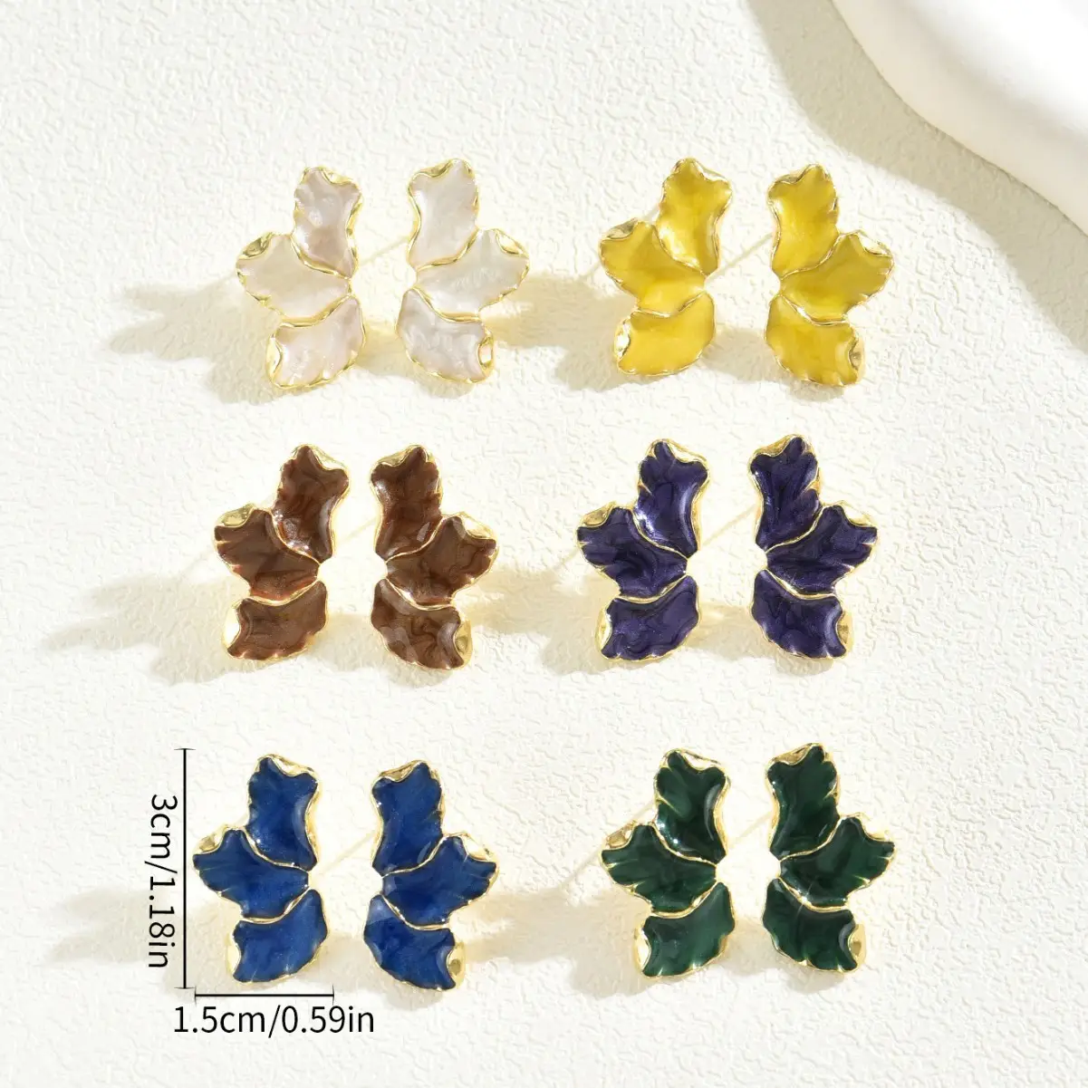 Japanese Clover Petal Earrings Purple Gold