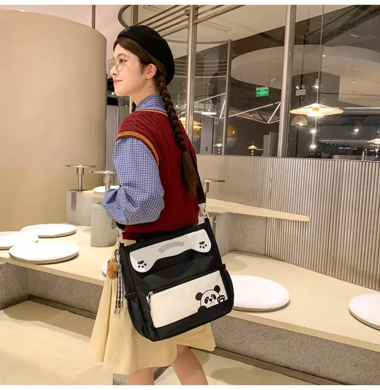 Red Panda Print Shoulder Bag for Women — feature 15