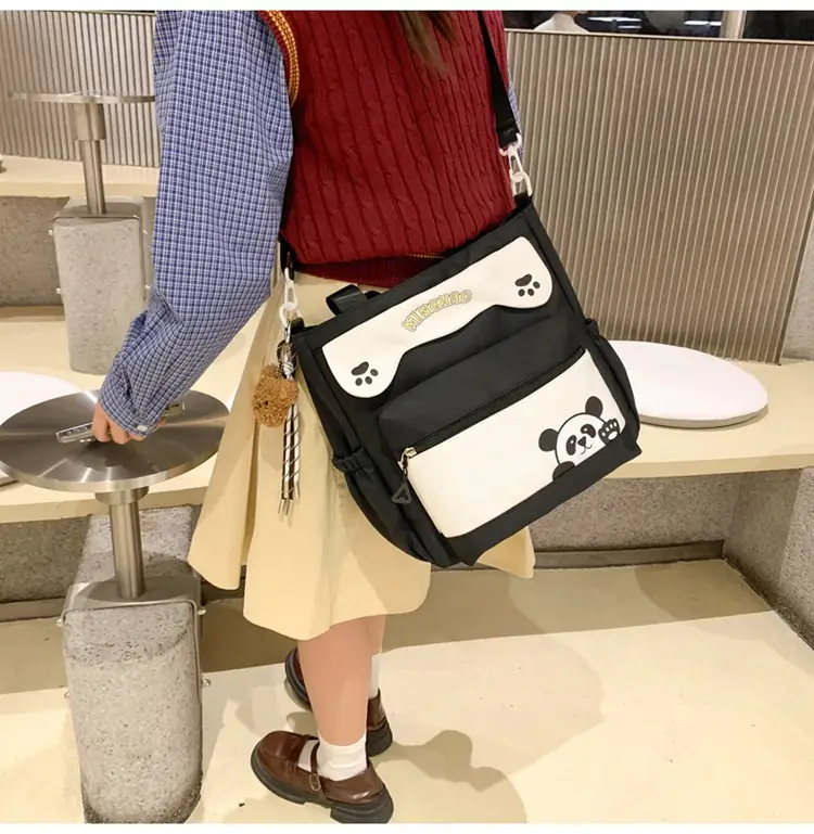 Red Panda Print Shoulder Bag for Women — feature 16
