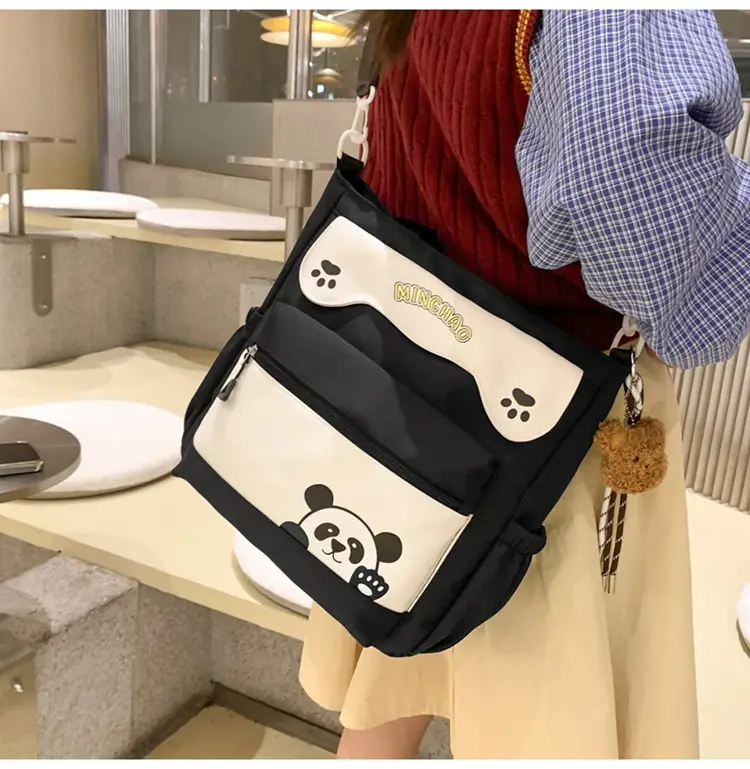 Red Panda Print Shoulder Bag for Women — feature 18