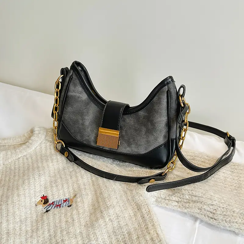 Vintage Black Crossbody Bag with Gold Chain & Leather Strap - Image 5